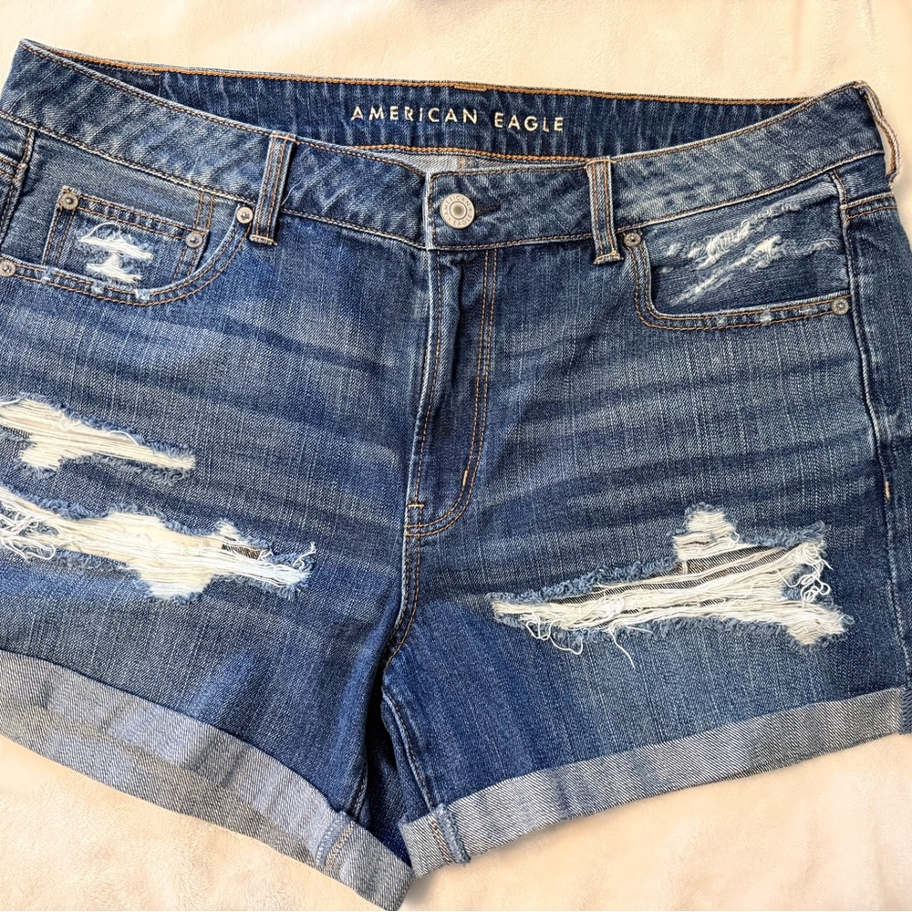 American Eagle Outfitters Distressed Blue Jean Shorts NEW